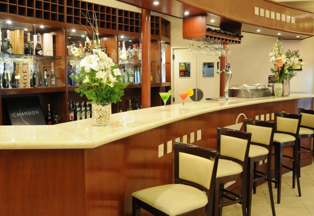 โรงแรมอินเตอร์ทาวเวอร์ ซานตาเฟ ภายนอก รูปภาพ